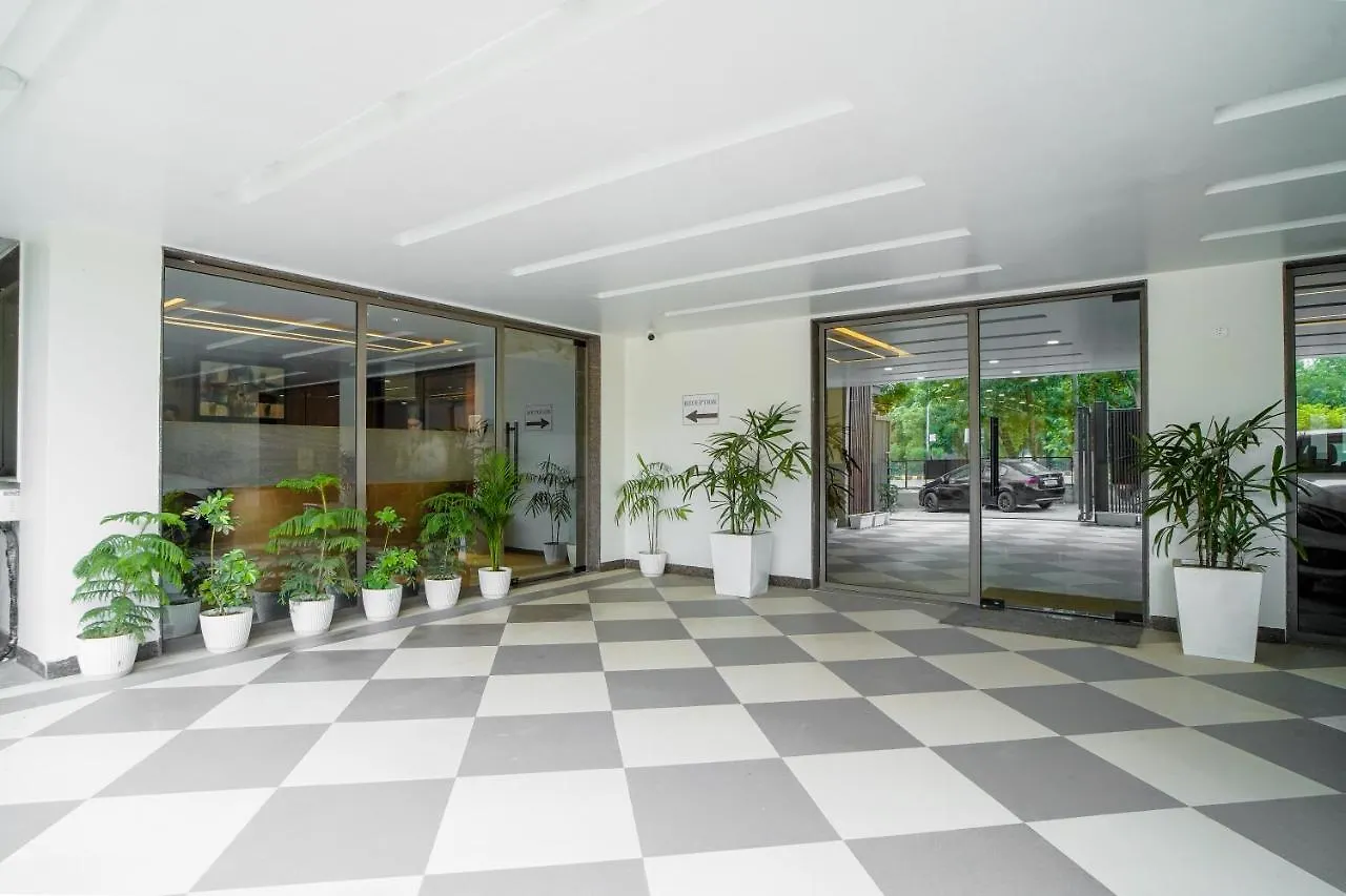 Saltstayz Select - Unitech Cyber Park Gurgaon Hotel