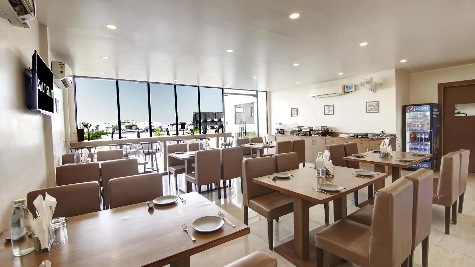 **** Hotel Saltstayz Select - Unitech Cyber Park Gurgaon India